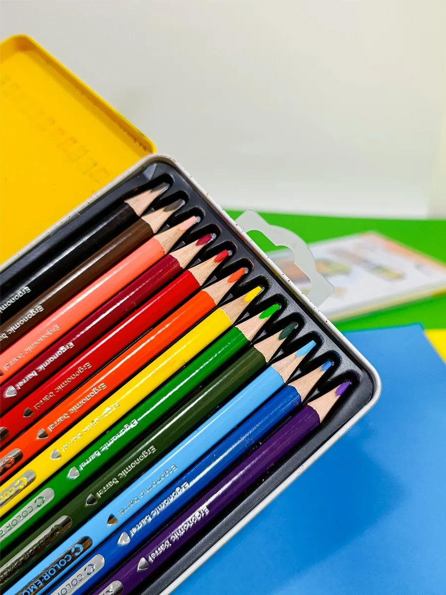 12 color Deli colored pencils, metal box, code c00205